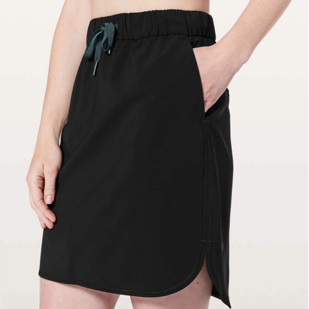 Lululemon On The Fly Skirt